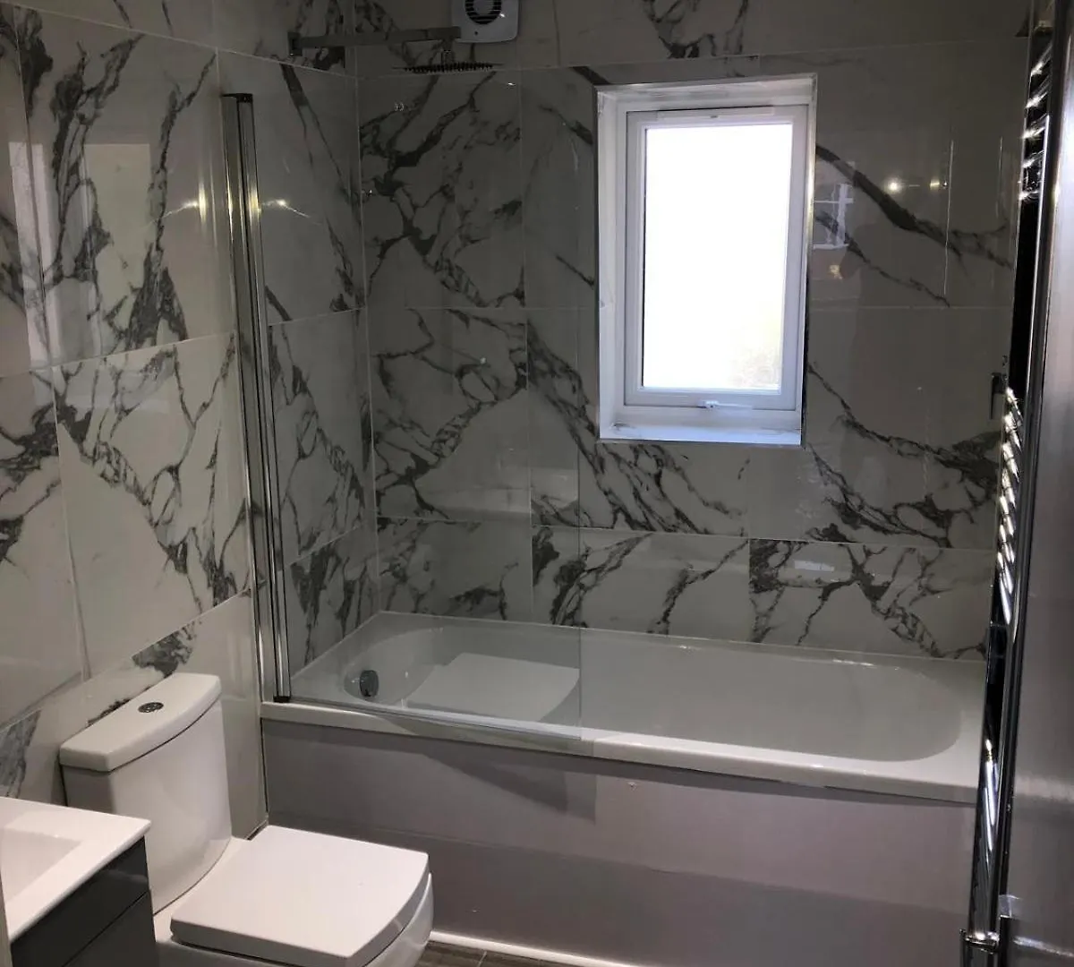 Stylish 3-Bed Executive Home Chislehurst, Br7 0*, Chislehurst